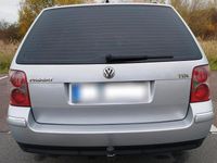 Gebraucht VW Passat 130 PS (95 kW) 2004 Silber Kleinwagen