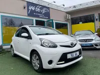 Gebraucht Toyota Aygo 68 PS (50 kW) 2013 Weiß Kleinwagen