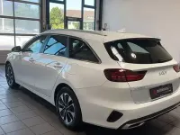 Gebraucht Kia Ceed Vision 141 PS (103 kW) 2022 Weiß Kleinwagen