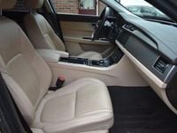 Gebraucht Jaguar XF Prestige 163 PS (119 kW) 2019 Grau Limousine