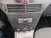 Gebraucht Opel Astra 105 PS (77 kW) 2005 Silber Limousine