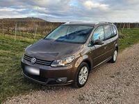 Gebraucht VW Touran 105 PS (77 kW) 2014 Braun Van / Kleinbus