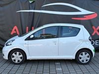 Gebraucht Toyota Aygo 69 PS (50 kW) 2014 Weiß Kleinwagen