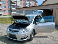 Gebraucht Toyota Auris 2008 Grau Kleinwagen