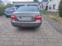 Gebraucht Mercedes E200 Elegance 136 PS (100 kW) 2011 Grau Limousine