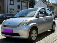 Gebraucht Daihatsu Sirion 87 PS (63 kW) 2007 Silber Kleinwagen