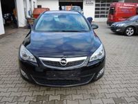 Gebraucht Opel Astra Edition 110 PS (80 kW) 2011 Schwarz metallic Kombi