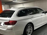 Gebraucht BMW 520 Luxury Line 195 PS (143 kW) 2015 Weiß Limousine