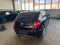 Gebraucht BMW 116 122 PS (89 kW) 2009 Schwarz Kleinwagen
