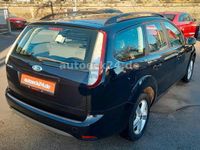Gebraucht Ford Focus Style 101 PS (74 kW) 2010 Schwarz Kombi
