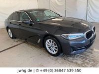 Gebraucht BMW 530e 292 PS (214 kW) 2022 Grau Limousine