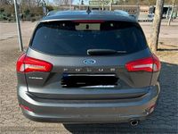 Gebraucht Ford Focus 125 PS (91 kW) 2021 Grau Kombi