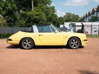 Gebraucht Porsche 911 155 PS (114 kW) 1968 Gelb Cabrio