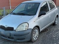 Gebraucht Toyota Yaris 60 PS (44 kW) 2004 Silber Kleinwagen