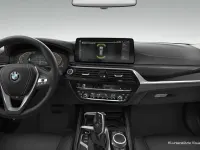Gebraucht BMW 530 Luxury Line 245 PS (180 kW) 2023 Schwarz Kombi