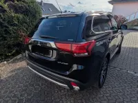 Gebraucht Mitsubishi Outlander Diamant Edition 150 PS (110 kW) 2017 Schwarz SUV