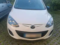 Usata Mazda 2 75 CV (55 kW) 2014 Bianco Utilitaria