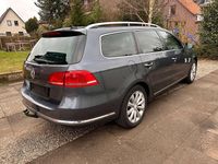 Gebraucht VW Passat 150 PS (110 kW) 2011 Grau Kombi