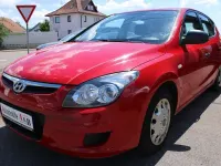 Gebraucht Hyundai i30 Edition+ 109 PS (80 kW) 2009 Rot Limousine