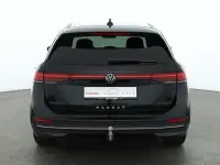 Gebraucht VW Passat 150 PS (110 kW) 2024 Schwarz Kombi