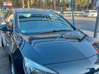 Gebraucht Opel Astra 100 PS (73 kW) 2013 Schwarz Kleinwagen