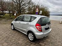 Gebraucht Mercedes A150 Elegance 95 PS (69 kW) 2004 Silber Van / Kleinbus