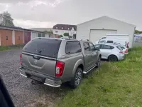 Gebraucht Nissan Navara Tekna 190 PS (139 kW) 2016 Grau Pickup