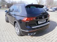 Gebraucht VW Tiguan R-line 150 PS (110 kW) 2024 Schwarz SUV