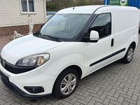 Gebraucht Fiat Doblò 101 PS (74 kW) 2017 Weiß Van / Kleinbus
