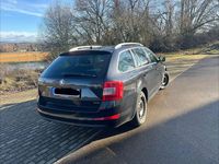 Gebraucht Skoda Octavia Style 184 PS (135 kW) 2014 Schwarz Kleinwagen