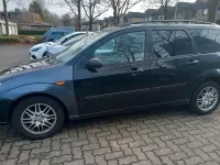 Gebraucht Ford Focus 84 PS (61 kW) 2004 Schwarz Limousine