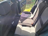 Second-hand VW Golf IV 101 CP (74 kW) 2004 Negru Break