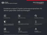 Gebraucht Toyota Corolla Team 184 PS (135 kW) 2022 Platinumweiss perleffekt, dach schwarz Limousine
