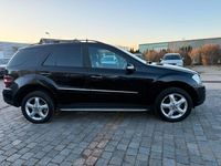 Gebraucht Mercedes ML320 224 PS (164 kW) 2008 Obsidianschwarz  metalliclack SUV