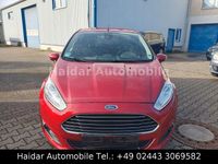 Gebraucht Ford Fiesta Titanium 95 PS (69 kW) 2016 Rot Limousine