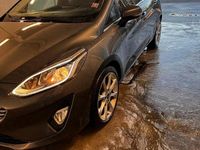 Gebraucht Ford Fiesta 120 PS (88 kW) 2018 Grau Kleinwagen