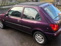Gebraucht Ford Fiesta Style 60 PS (44 kW) 1999 Violet Kleinwagen