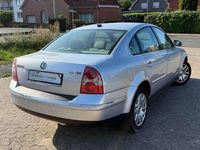 Gebraucht VW Passat Highline 163 PS (119 kW) 2005 Silber Limousine