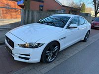 Gebraucht Jaguar XE 180 PS (132 kW) 2016 Weiß Limousine