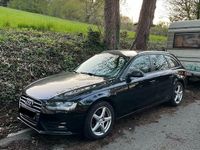 Usado Audi A4 143 HP (105 kW) 2013 Preto Carrinha