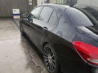 Second-hand Mercedes C180 116 CP (85 kW) 2016 Negru Berlinǎ