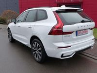 Gebraucht Volvo XC60 Plus 197 PS (144 kW) 2023 Crystal white SUV