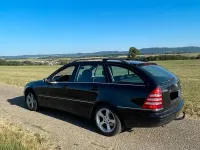 Gebraucht Mercedes C180 143 PS (105 kW) 2005 Schwarz Kombi