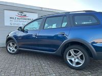 Gebraucht Dacia Logan Stepway 90 PS (66 kW) 2018 Blau cosmos Kombi