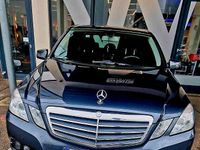 Gebraucht Mercedes E200 136 PS (100 kW) 2011 Grau Limousine