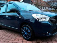 Gebraucht Dacia Lodgy Lauréate 107 PS (78 kW) 2017 Blau Van / Kleinbus