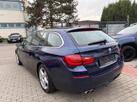 Gebraucht BMW 525 Sport Line 218 PS (160 kW) 2012 Blau Kombi