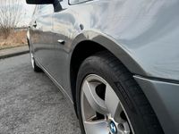 Gebraucht BMW 525 177 PS (130 kW) 2005 Grau Limousine