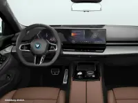 Gebraucht BMW 550e M Sport 489 PS (359 kW) 2025 Grün Kombi