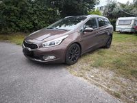 Gebraucht Kia Ceed 128 PS (94 kW) 2013 Braun Kleinwagen